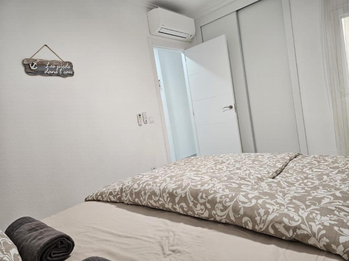 Hda Apartment 2. Torrevieja Esterno foto